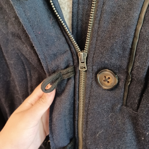 Areopostale - Picture 4 of 9